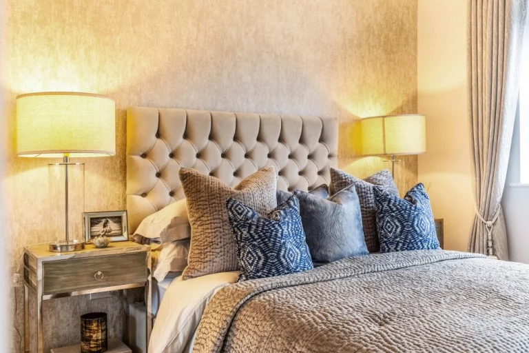 Image carousel 3529111 1768615261