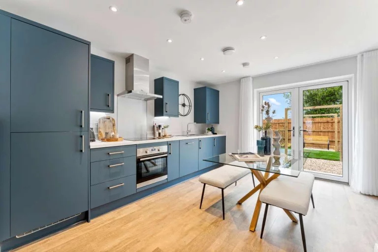 Image carousel 3529461 1768615294