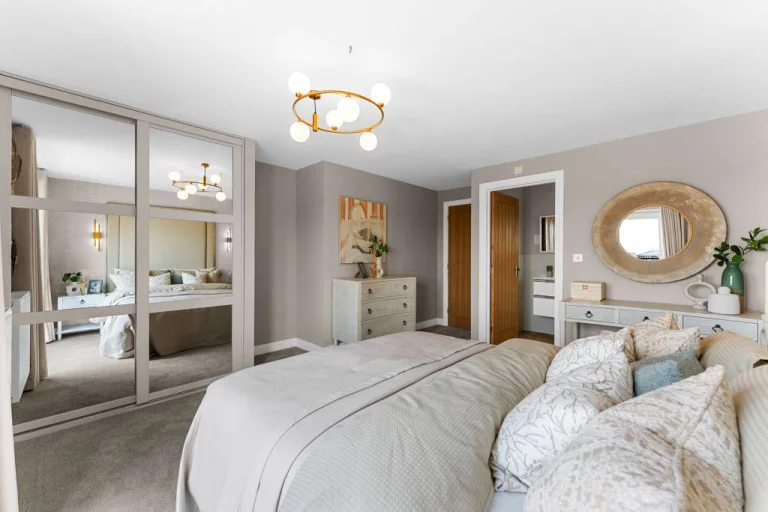 Image carousel 3529551 1768615296