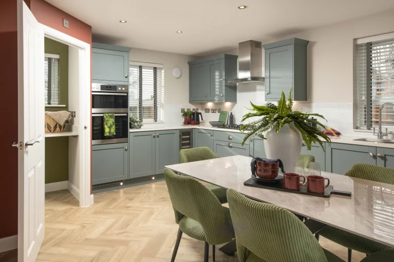 Image carousel 3529961 1768618871