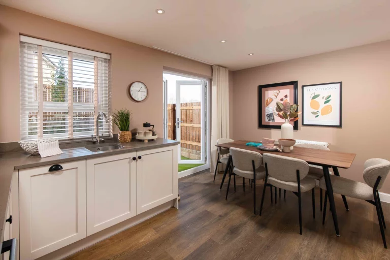 Image carousel 3530081 1768618941