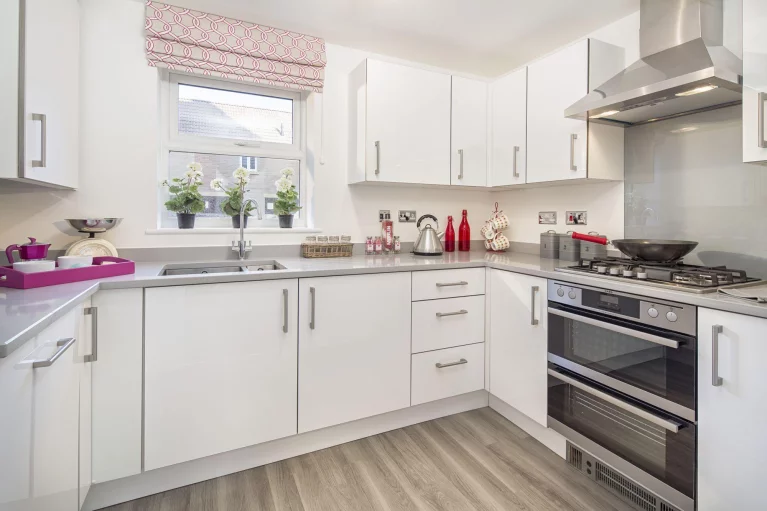 Image carousel 3530166 1768618983