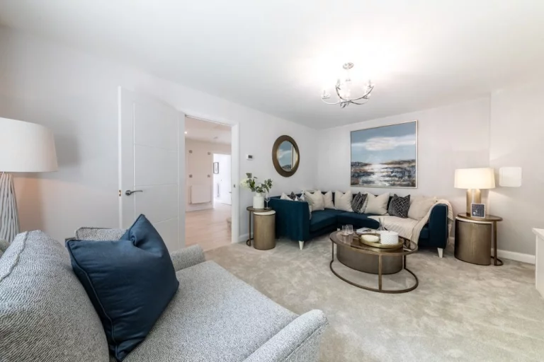 Image carousel 3532921 1768960859