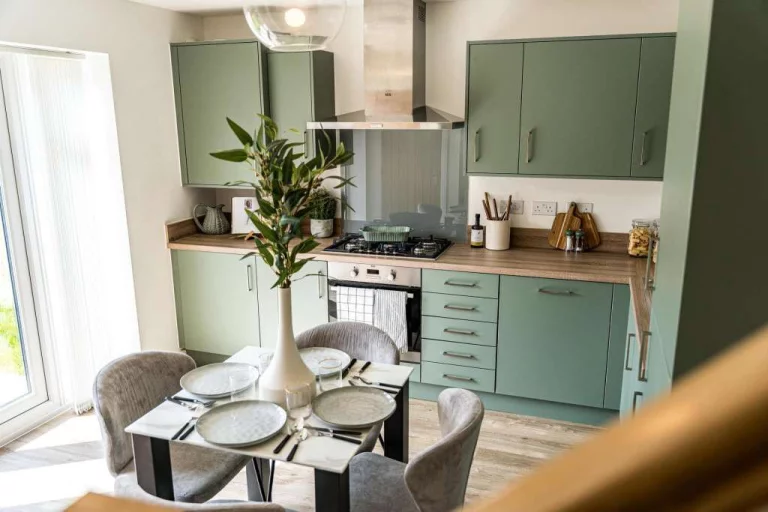 Image carousel 3533116 1768960893