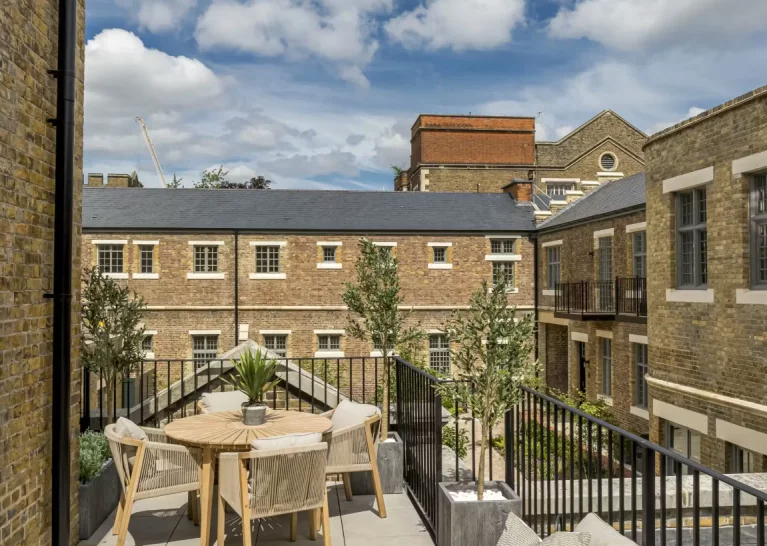 Image carousel 3536256 1769535634