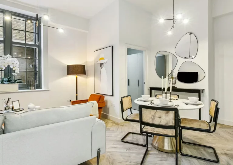 Image carousel 3536296 1769536493