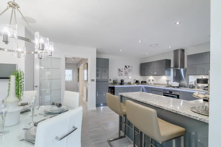 Image carousel 3539786 1769835667