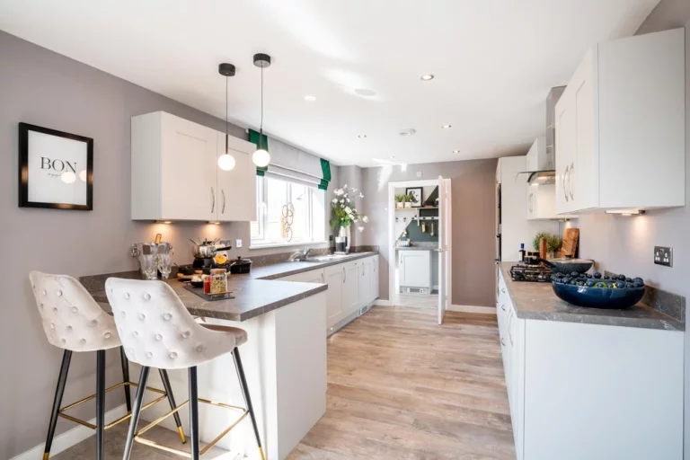 Image carousel 3540746 1769911933