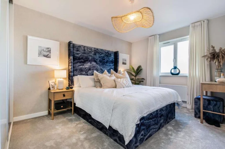 Image carousel 3542016 1770343286