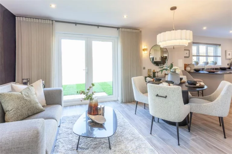 Image carousel 3544711 1770516483