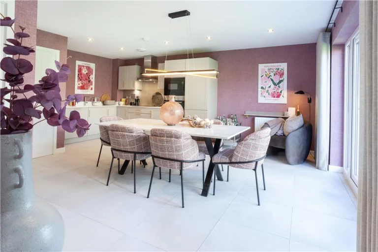 Image carousel 3544886 1775700384