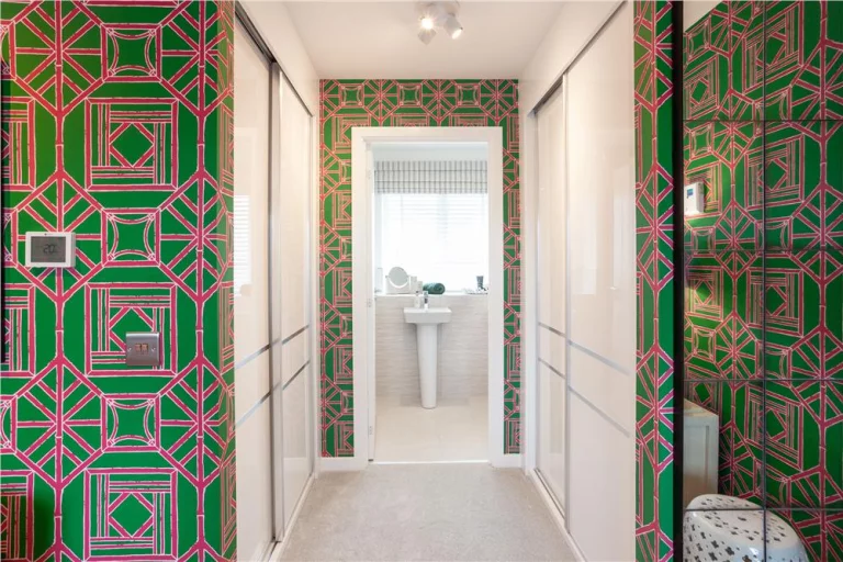 Image carousel 3544931 1770516499