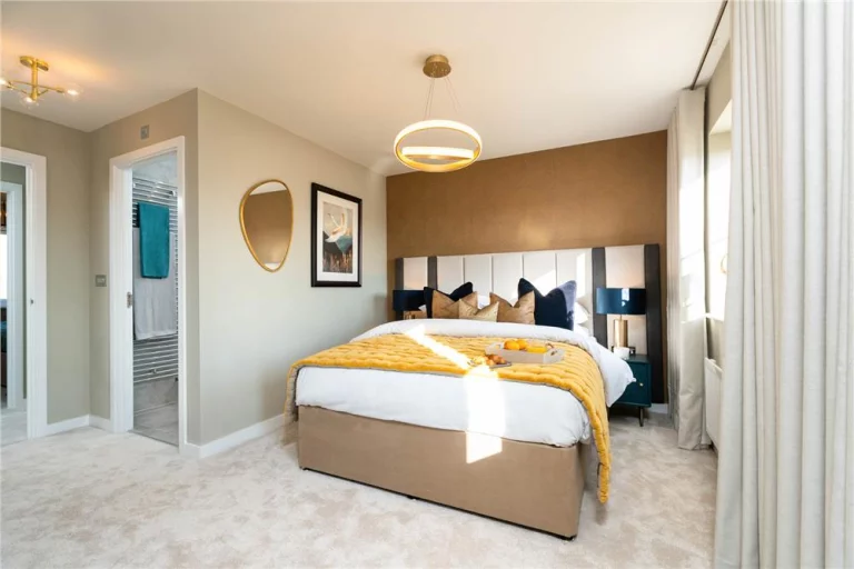 Image carousel 3544996 1775700416