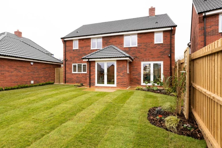 Image carousel 3545196 1770517265