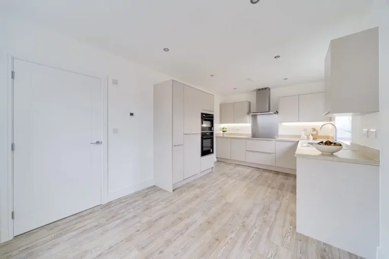 Image carousel 3545366 1770572419