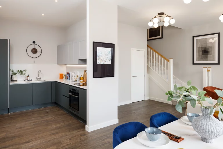 Image carousel 3545866 1770692686