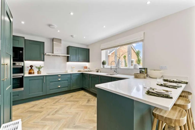 Image carousel 3549796 1771552877