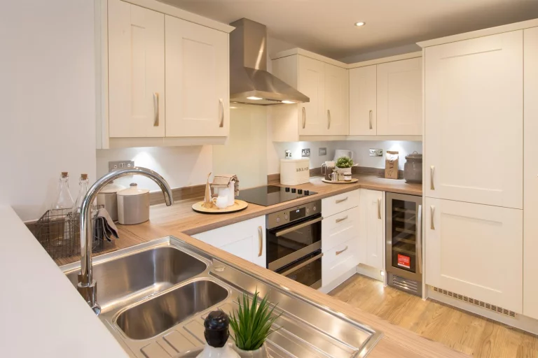 Image carousel 3550246 1771556665