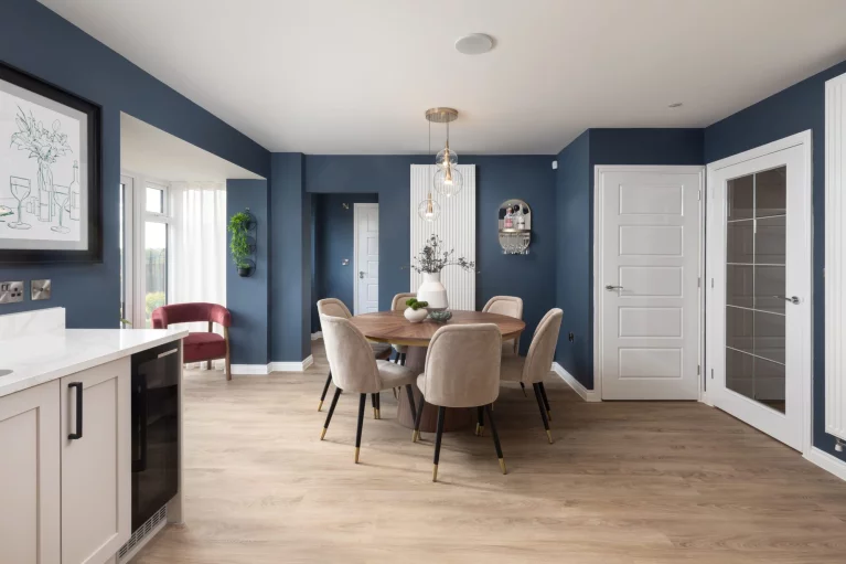 Image carousel 3551821 1772082077