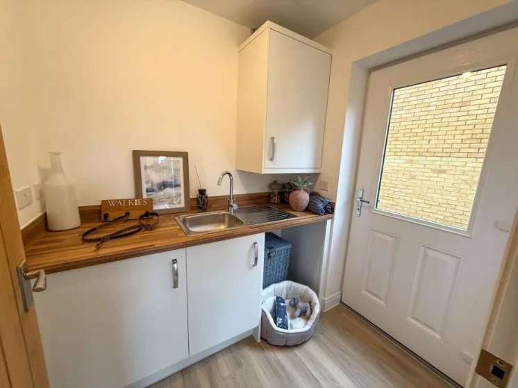 Image carousel 3552961 1772244107