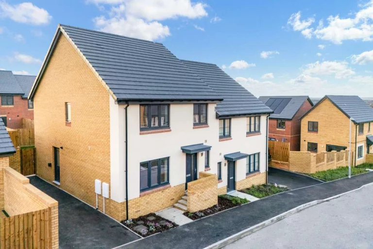 Image carousel 3553116 1772244112