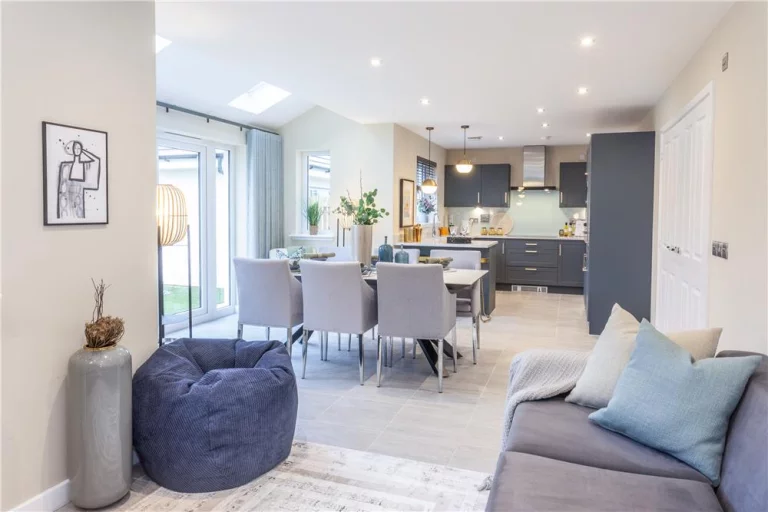 Image carousel 3553856 1772330723