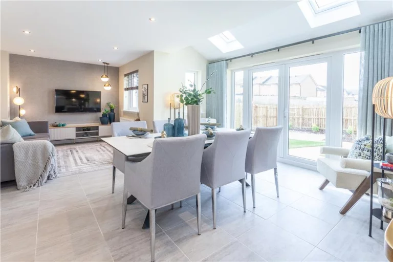 Image carousel 3553866 1772330724