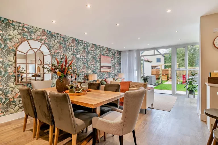 Image carousel 3557021 1773015174