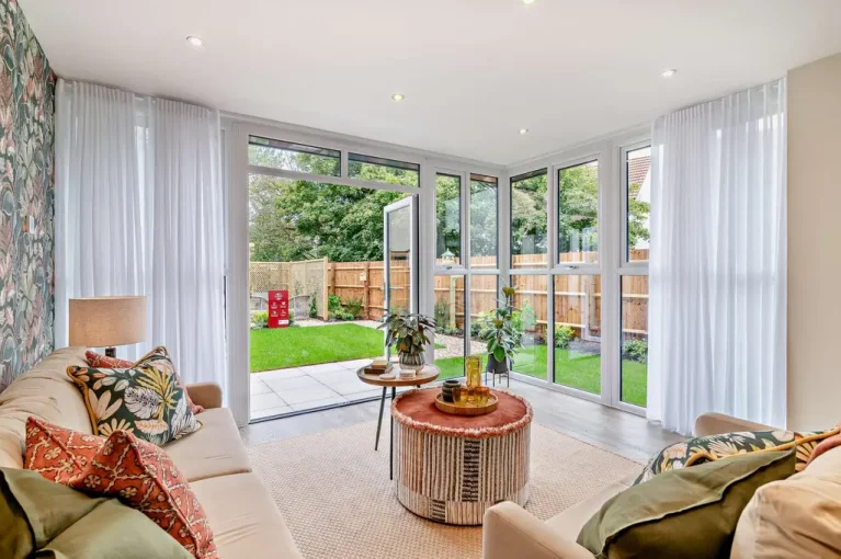 Image carousel 3557031 1773015193