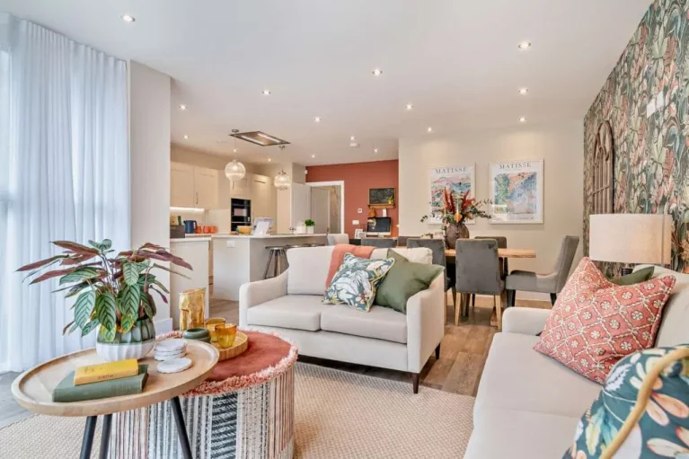 Image carousel 3557036 1773015201