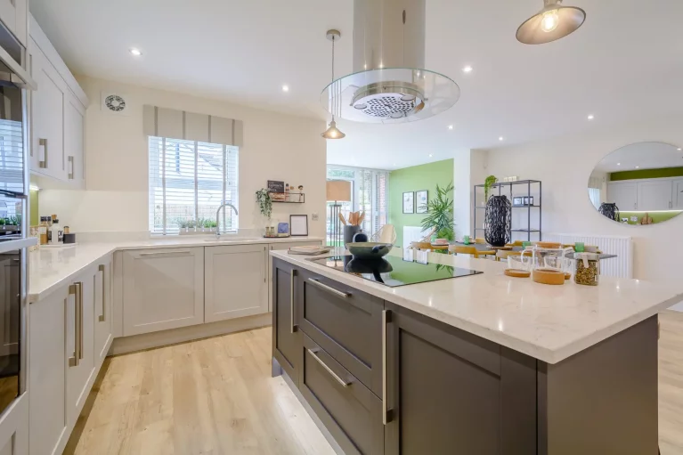 Image carousel 3557146 1773015684