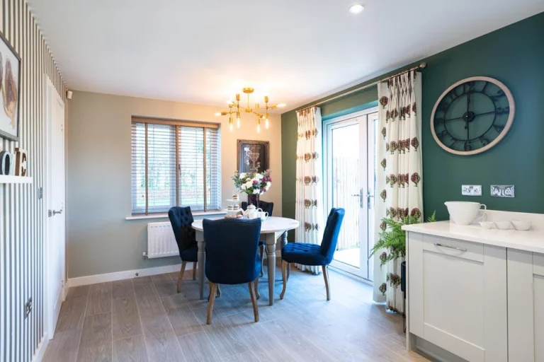 Image carousel 3557246 1773022155