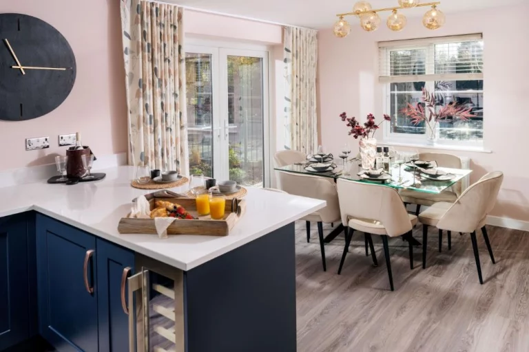 Image carousel 3557376 1773022675