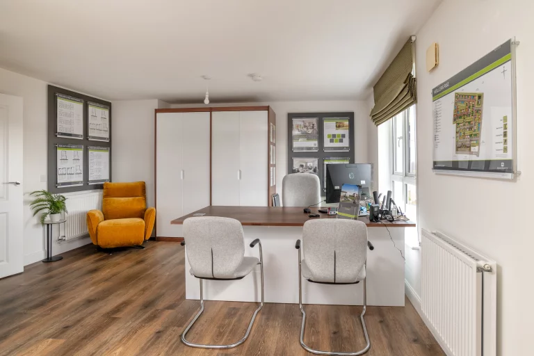 Image carousel 3561881 1773716577