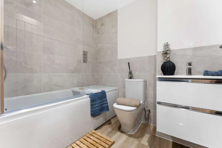 Image carousel 3562576 1773799284