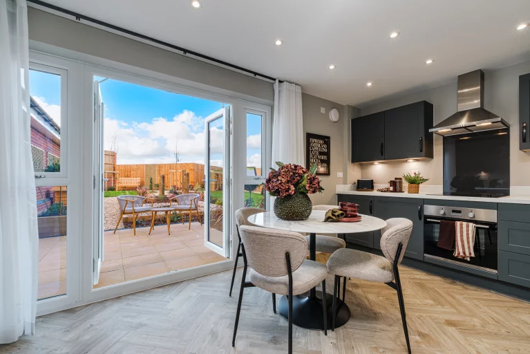 Image carousel 3562811 1773802960