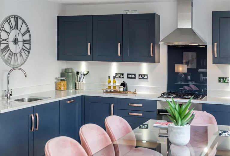 Image carousel 3562861 1773802992