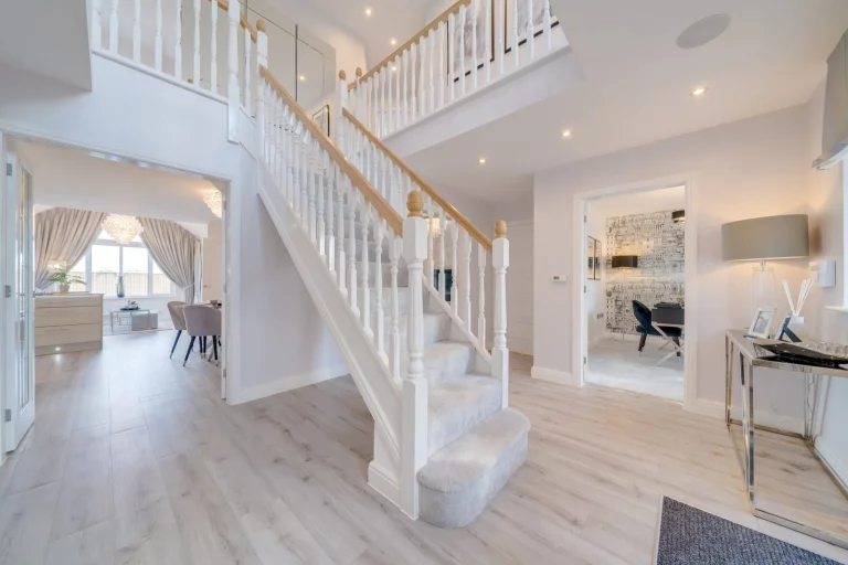 Image carousel 3563281 1773810068