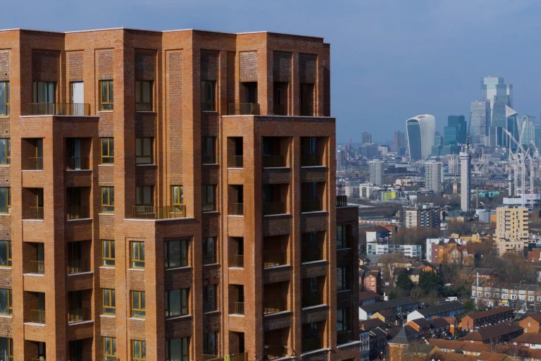 Image carousel 3563996 1773889410