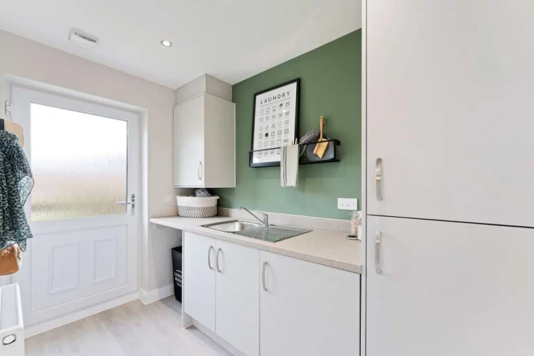 Image carousel 3564296 1773972085