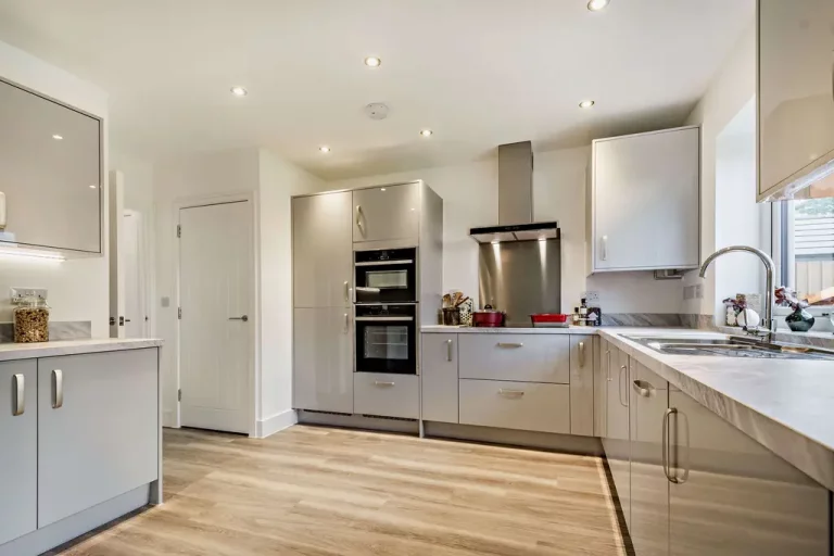 Image carousel 3566141 1774255540