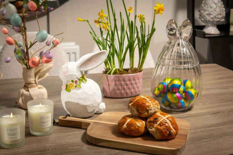 Image carousel 3566396 1774321283