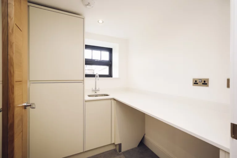 Image carousel 3569706 1774858825