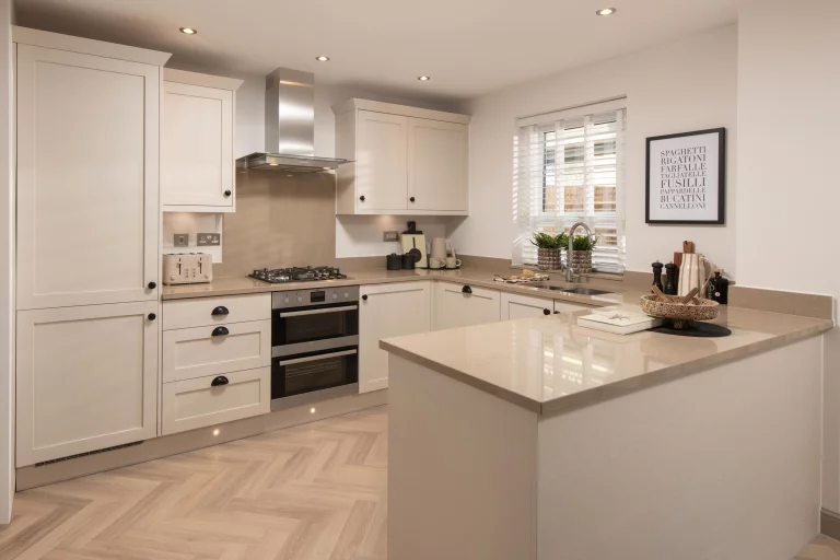 Image carousel 3569896 1774926144