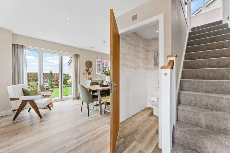 Image carousel 3570671 1775095254