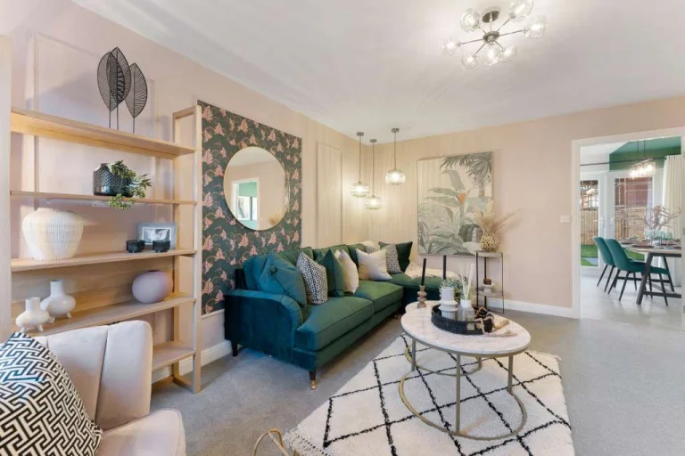 Image carousel 3570691 1775095254