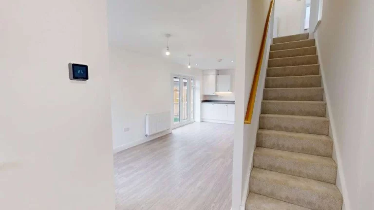 Image carousel 3571026 1775095261