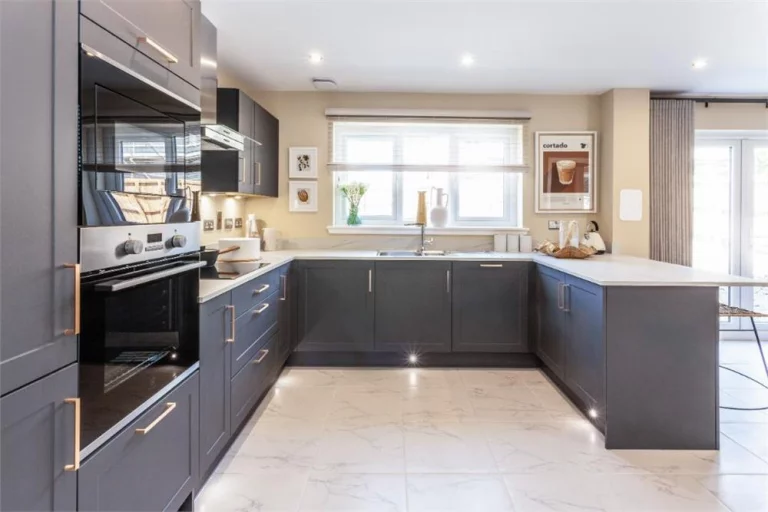 Image carousel 3572391 1775268352