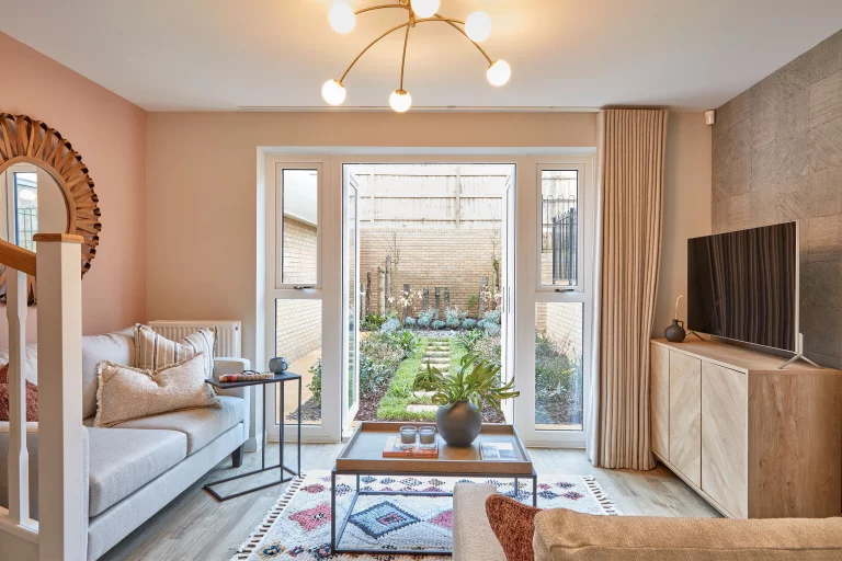 Image carousel 3572706 1775358232