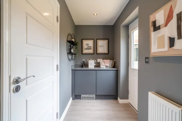 Image carousel 3573281 1775624473